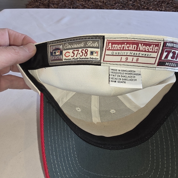 Cincinnati Reds Throwback Baseball Cap - Picture 3 of 7